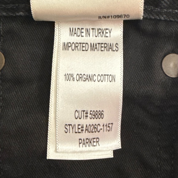 AGOLDE Parker Vintage Cut Off‎ Short in Crash Black Distressed - Picture 11 of 12